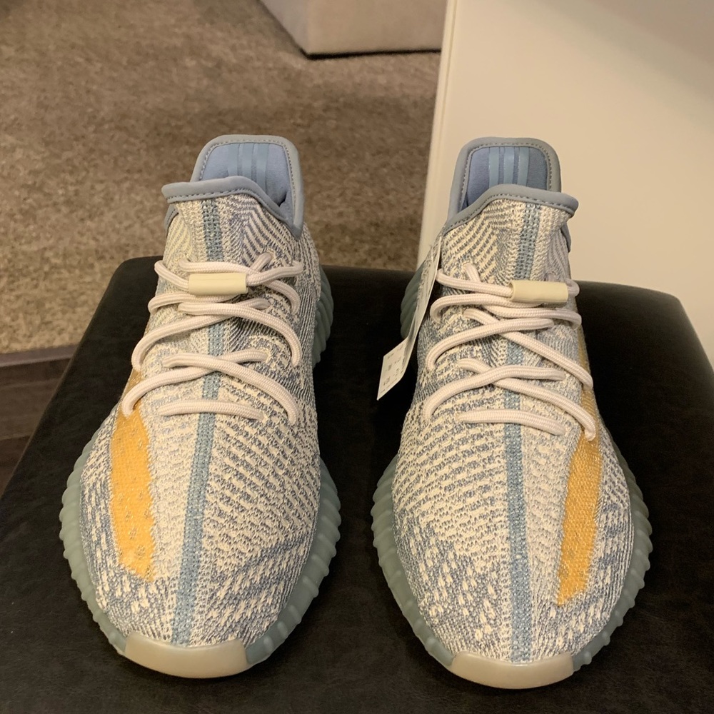 Yeezy Boost 350 V2